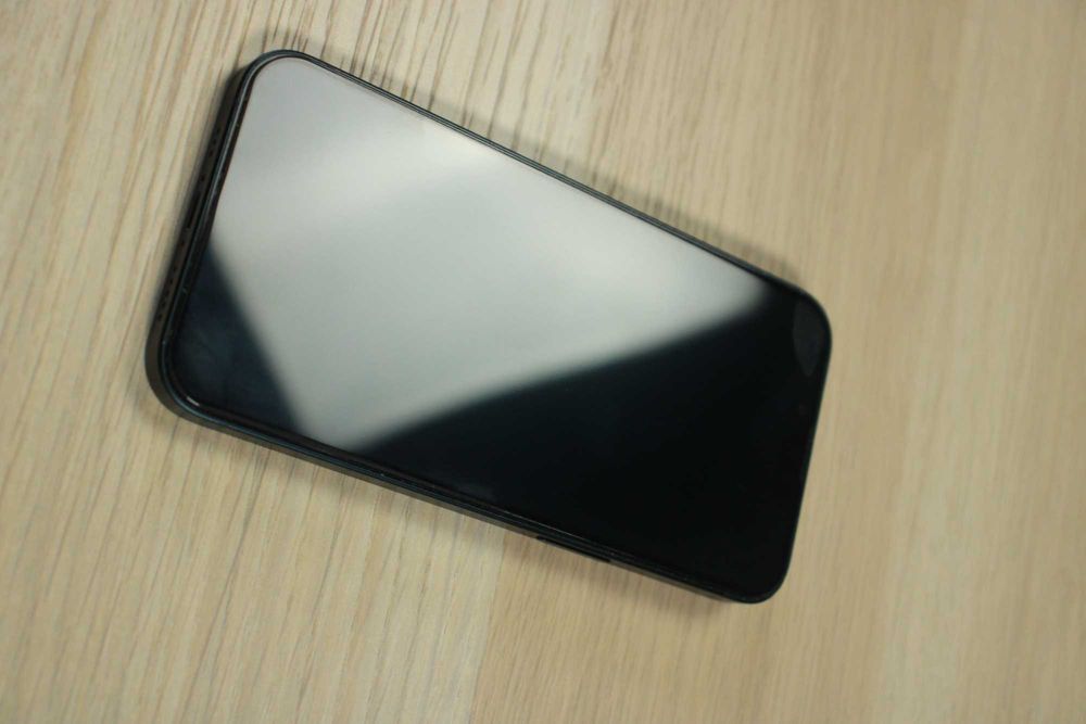 iPhone 14 256GB Preto – Excelente Estado – Desbloqueado