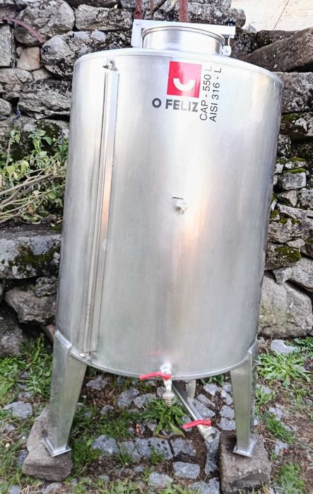Cuba inox 550lt como nova