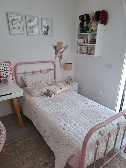 Cama de Ferro com colchão