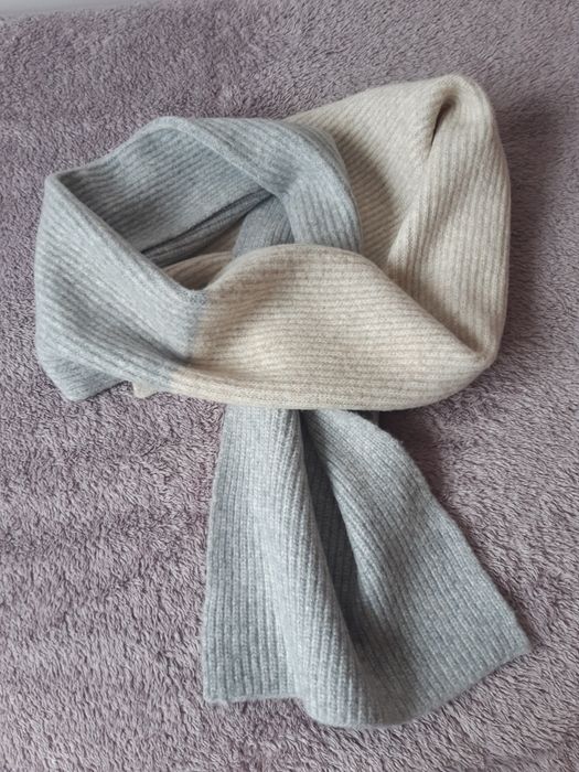 Szaro -beżowy szal Van Graaf