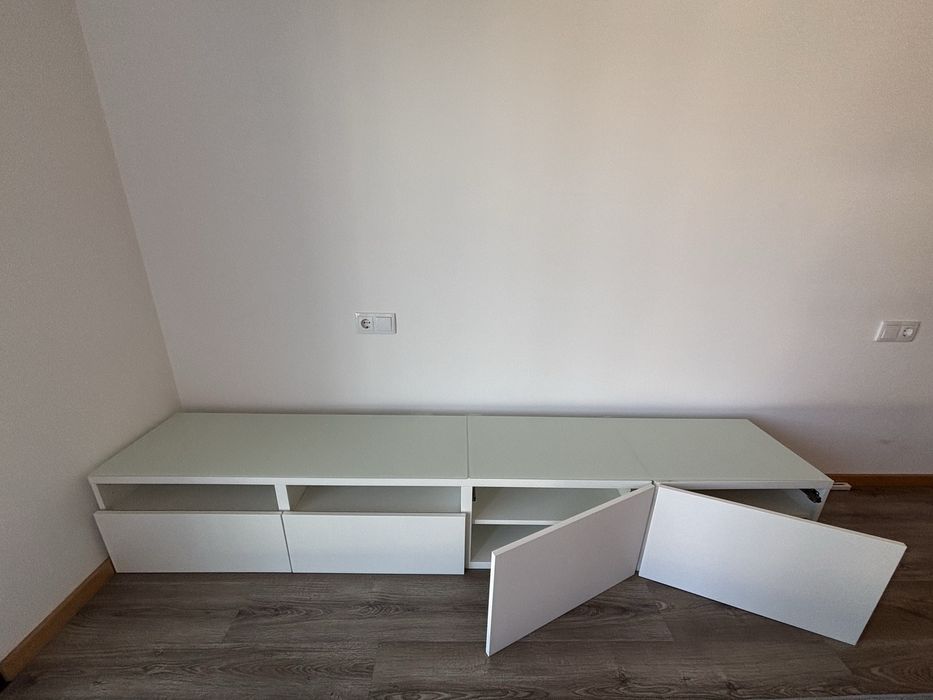 Móvel TV (240cm)