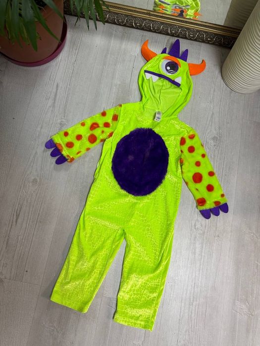Новорічний костюм дракона , монстрика