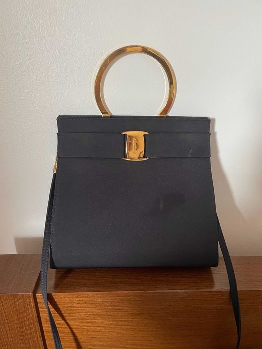 Mala /pochete de cor azul escura, da marca Albertario