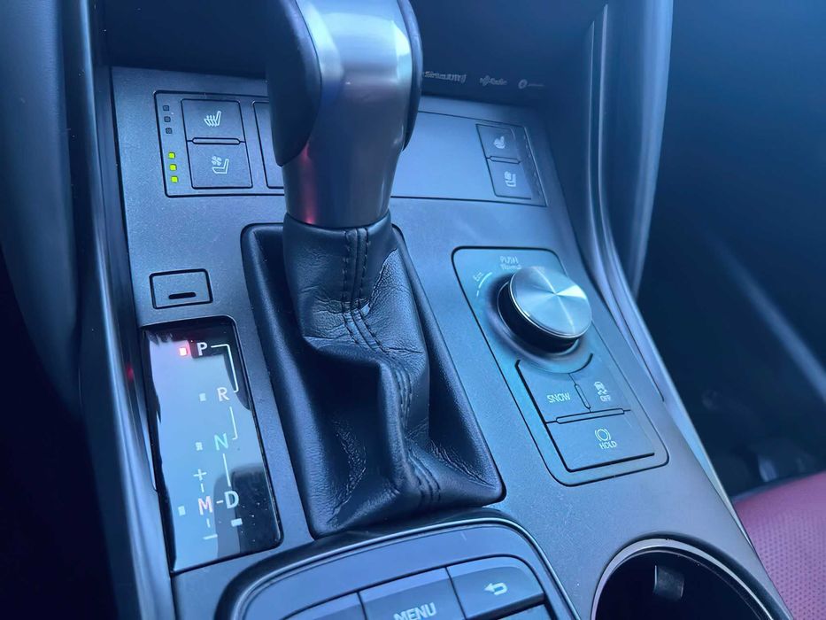 Lexus IS 300      2021