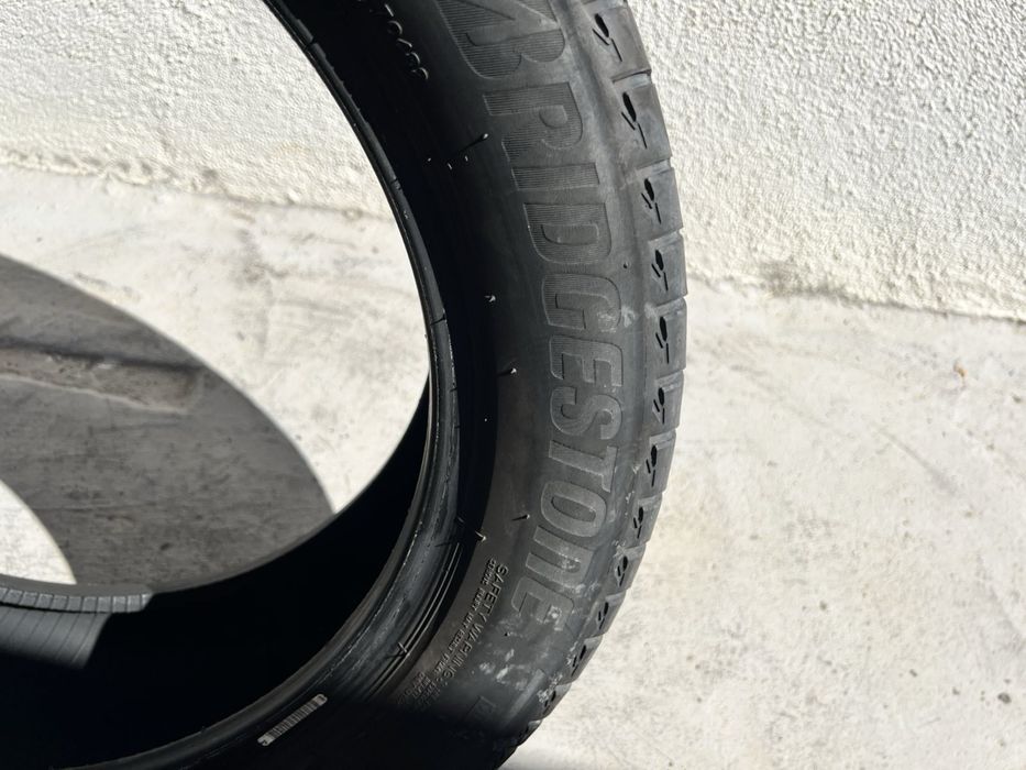 205/55/17 Bridgestone 2 pneus