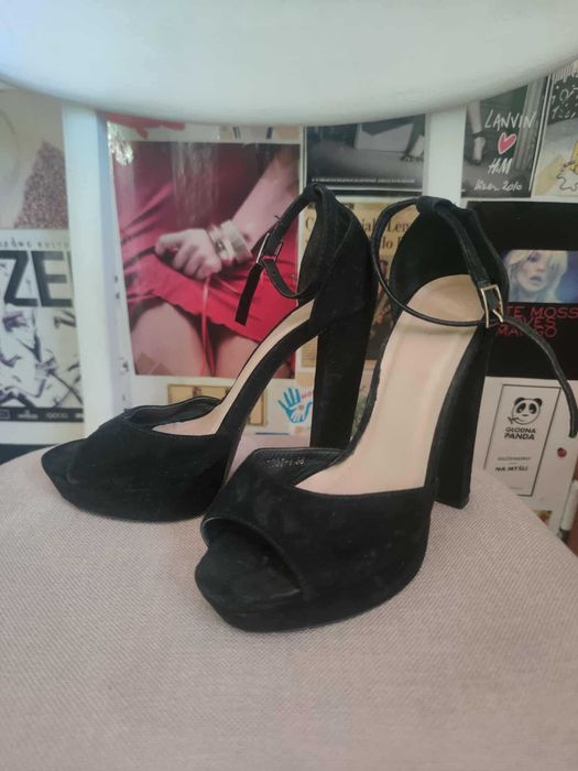 vices czarne buty na obcasie klocki 38 zamsz open toe
