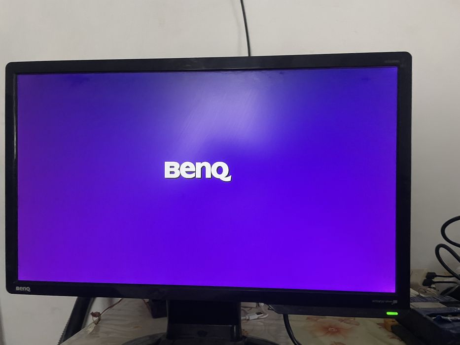 Продаю монітор benq 2220hd (21.5)