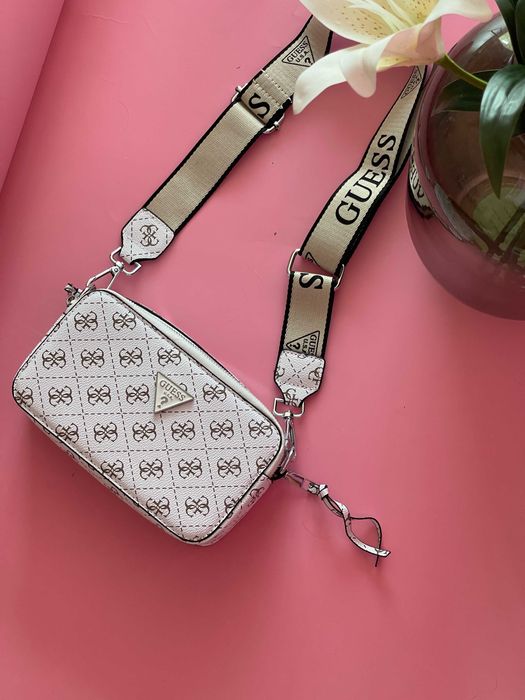 Женская сумка Guess кросс боди через плечо Гесс серый чорный