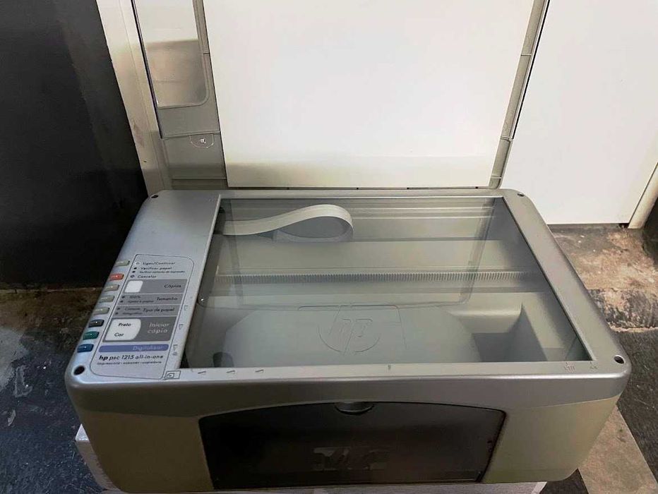 Impressora HP PSC 1215 All in One Digitaliza mas não imprime