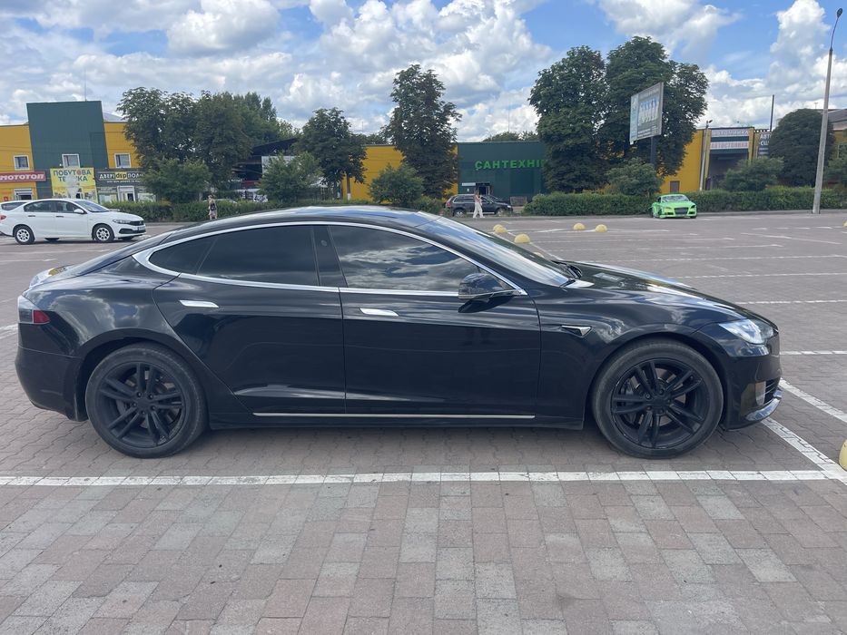 Тесла Tesla model S