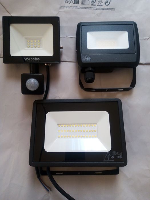 Halogen naświetacz LED