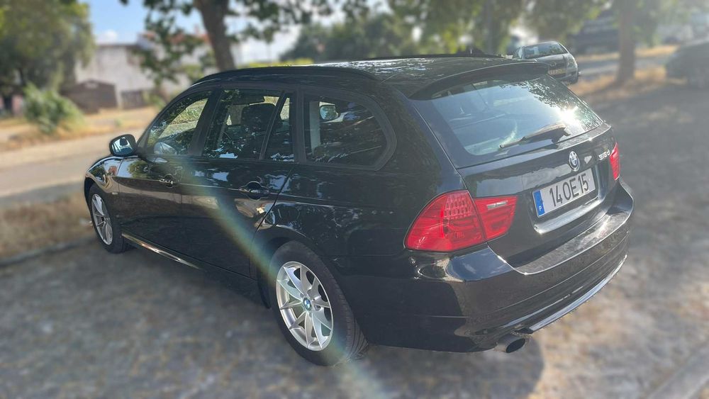 BMW 318D Touring E91 LCI 143 cv