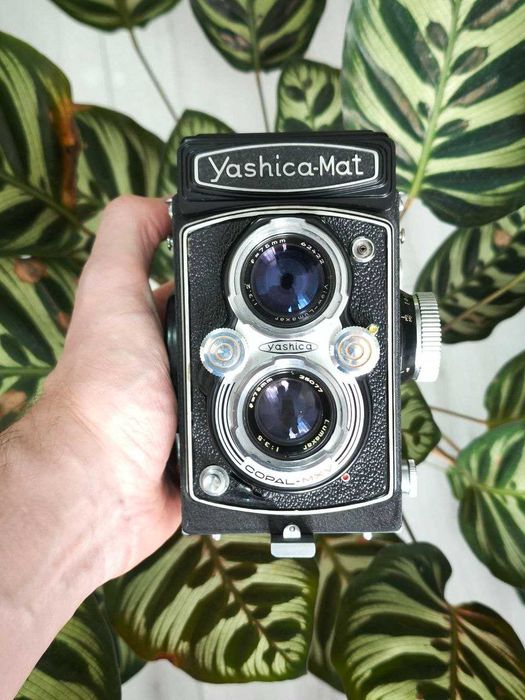 Плівкова камера Yashica Mat 6х6