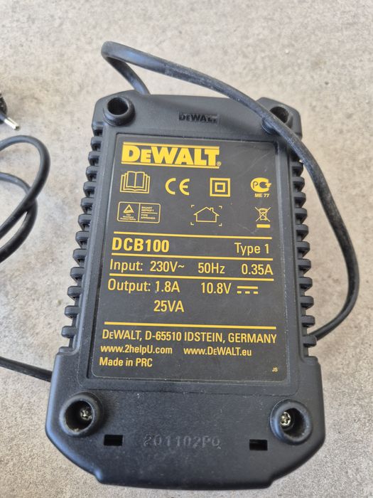 Carregador baterias  dewalt