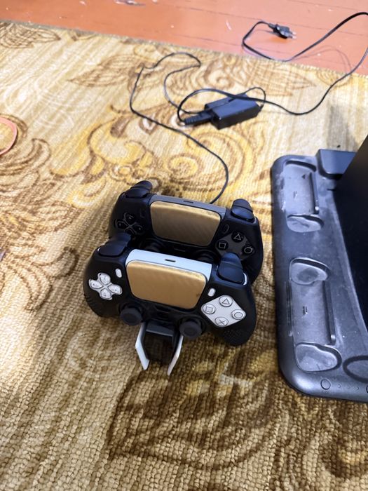 PlayStation 5 (з дисководом)