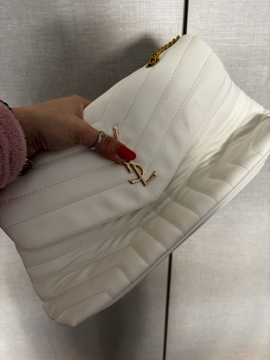 Várias malas inspo YSL