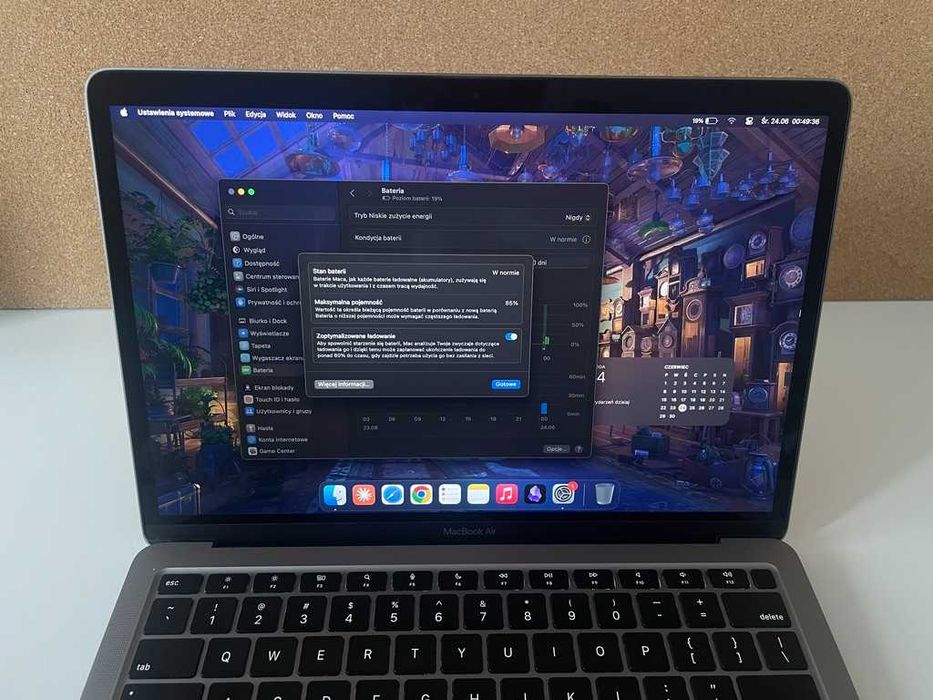 Macbook Air 13" M1 (8/256GB)