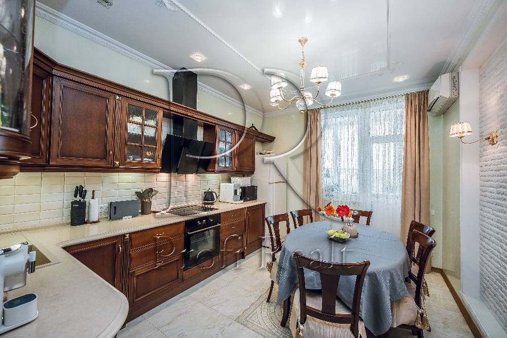 3к Квартира у жк/Голосіївський район/метро Деміївська/підземний паркін