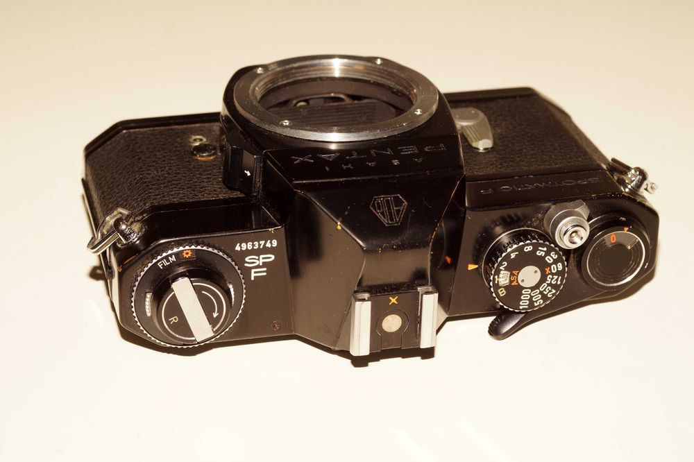 Pentax Spotmatic F + 55mm f/1.8 Takumar