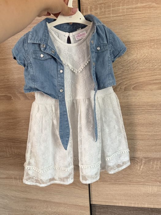 Сукня на дівчинку