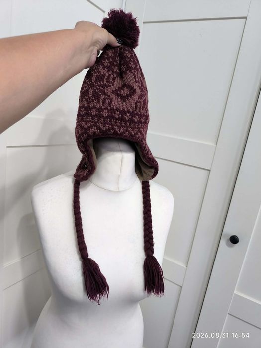 Czapka RVCA zimowa ocieplana na polarku z pomponem bordowa szlaczki vintage avant garde swag one size