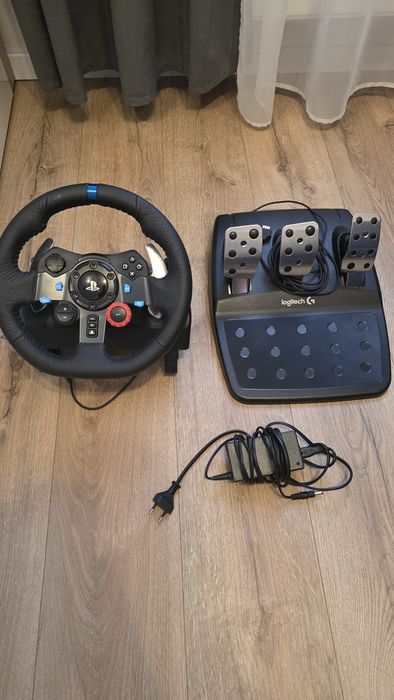 Logitech g29  PC/ps4/ps5