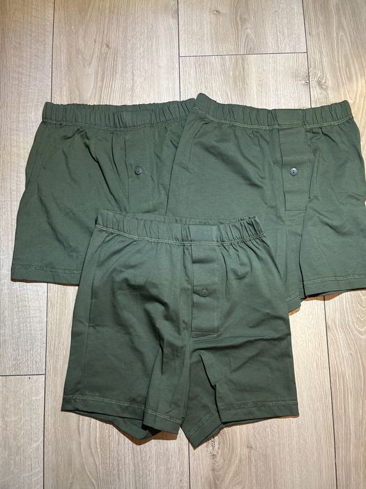 Zestaw trzech par bokserek wojskowych