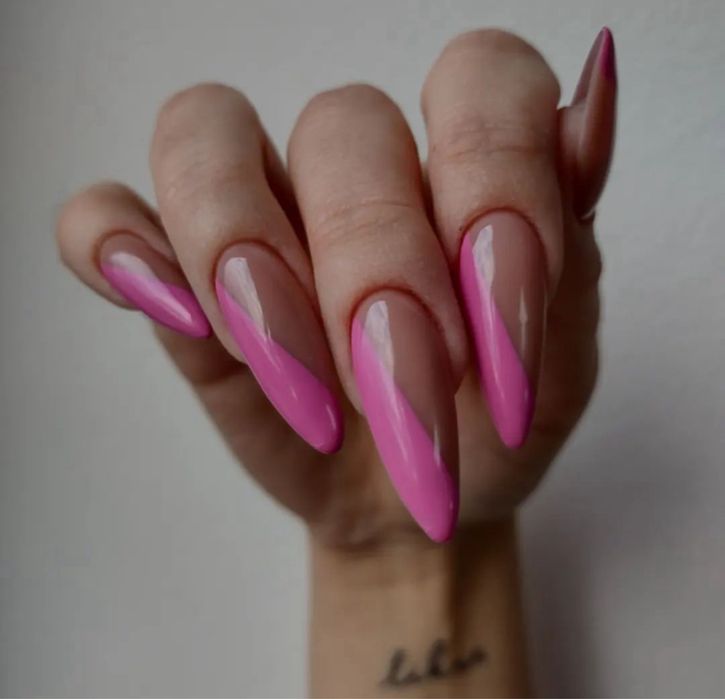 Манікюр гель-лак нарощення нігтів корекція нігтів центр