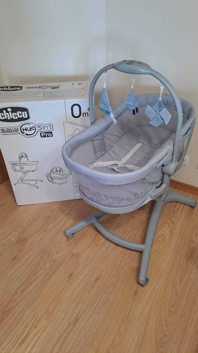 Conjunto ChiccoBabyHug 5 em 1 Pro (bom estado+acessórios:mesa+colchão)