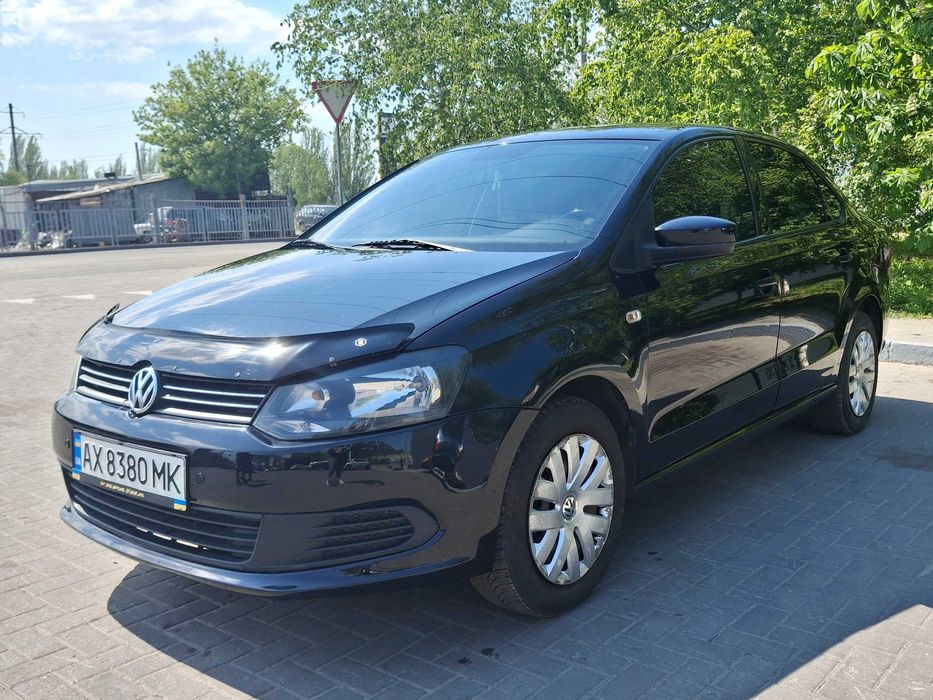 Volkswagen Polo Sedan 2011