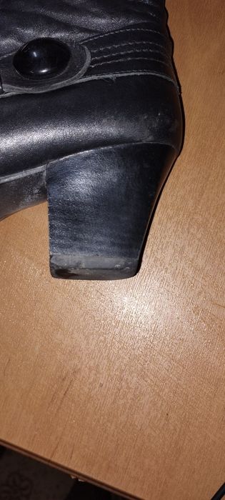 Зимові шкіряні чоботи