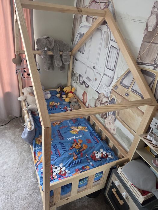 Lozeczko domek 80x160