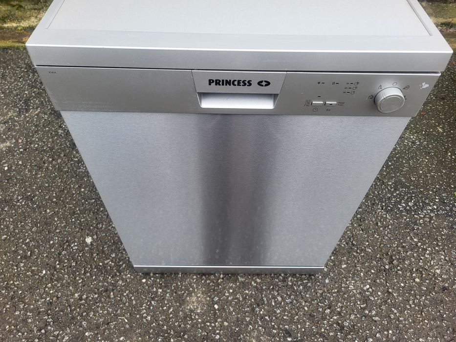 Máquinas de lavar loiça em INOX SEMI-NOVA com entrega