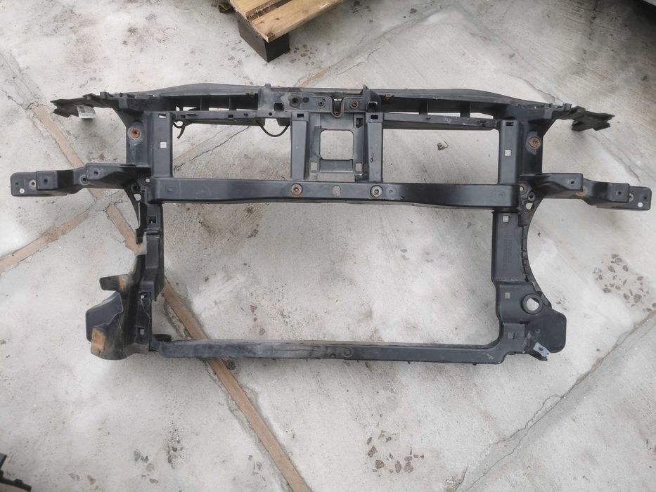 Панель передня телевізор VW PASSAT B6 2005-2010