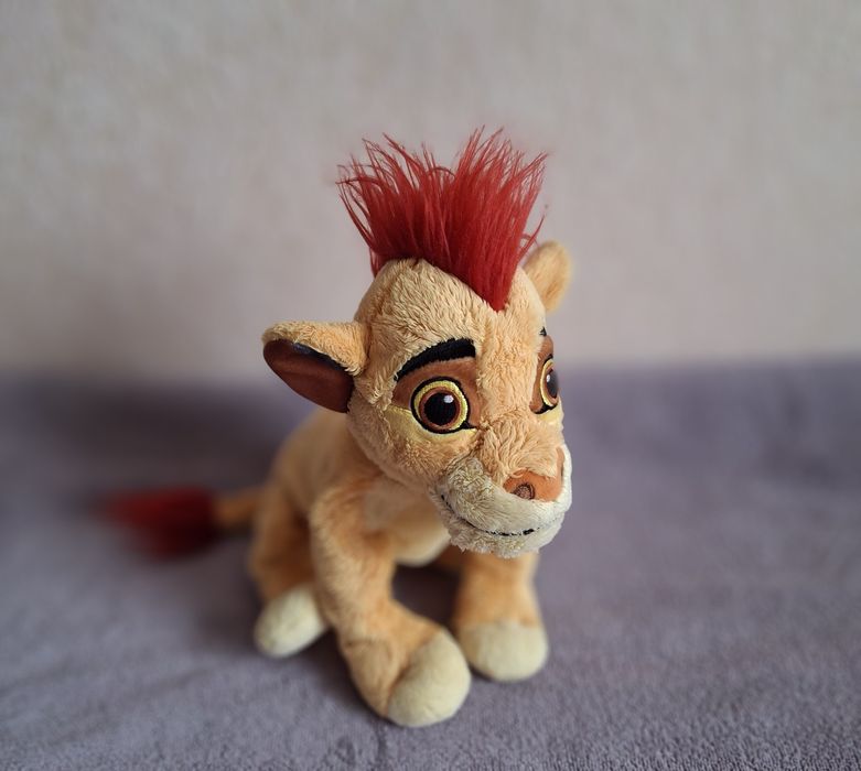 Левеня Кайон Disney