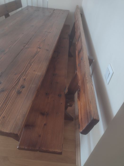 Продам  стіл та дві лавки для саду , все нове.