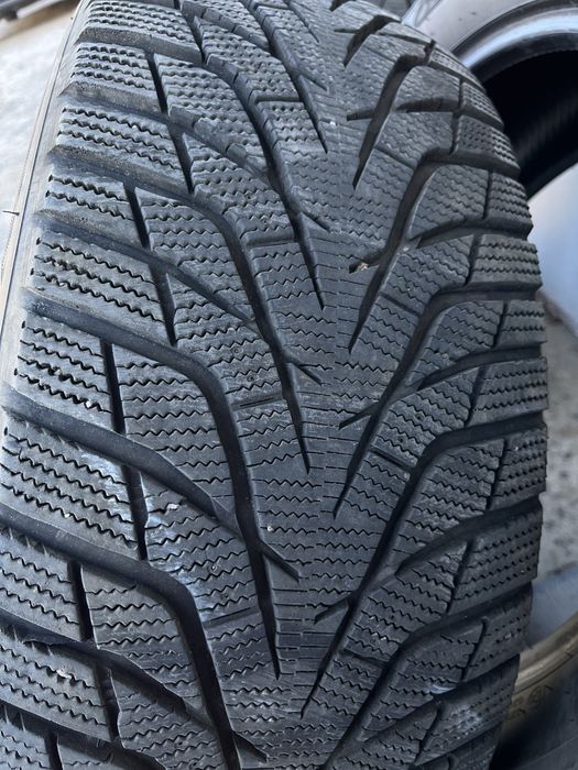 Продам бу зимові шини HANKOOK 235/55 R18