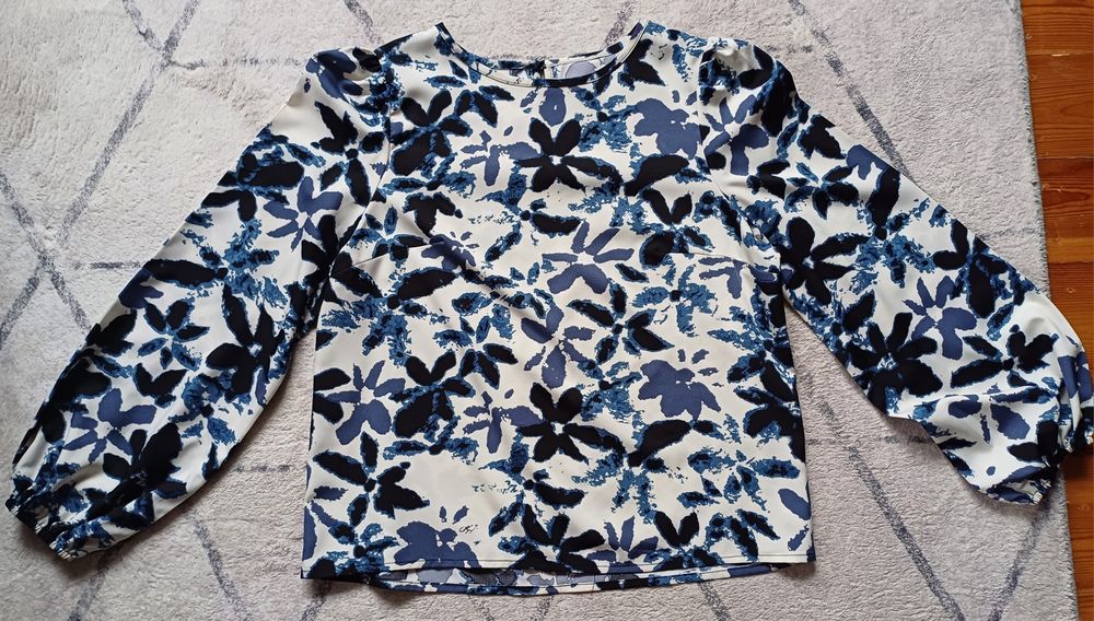 Koszula r. S w kwiaty