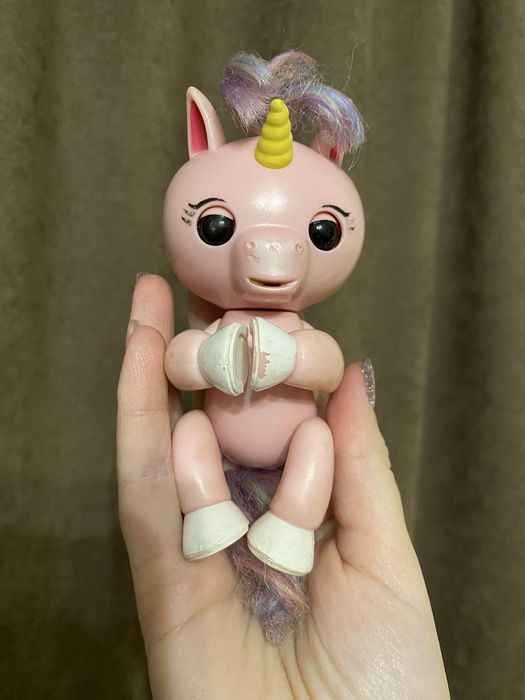 Інтерактивна іграшка Fingerlings Єдиноріг, Finger Unicorn