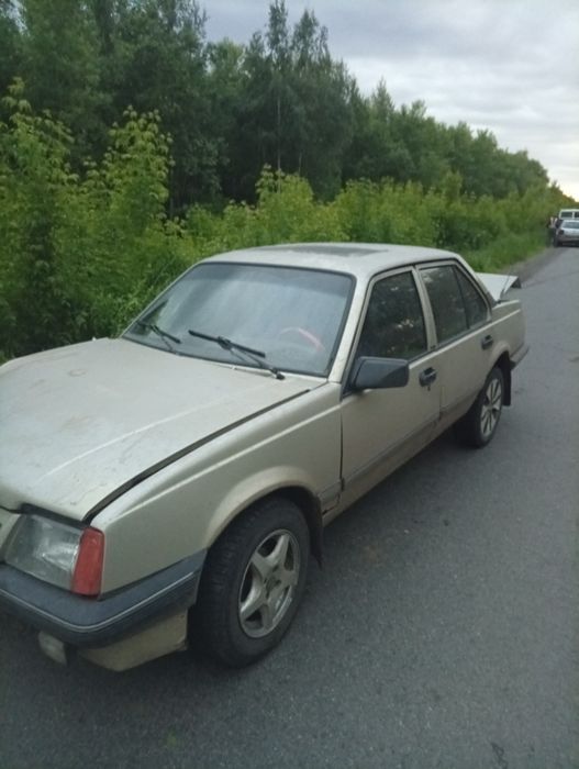 Продам,  так як є або частинами