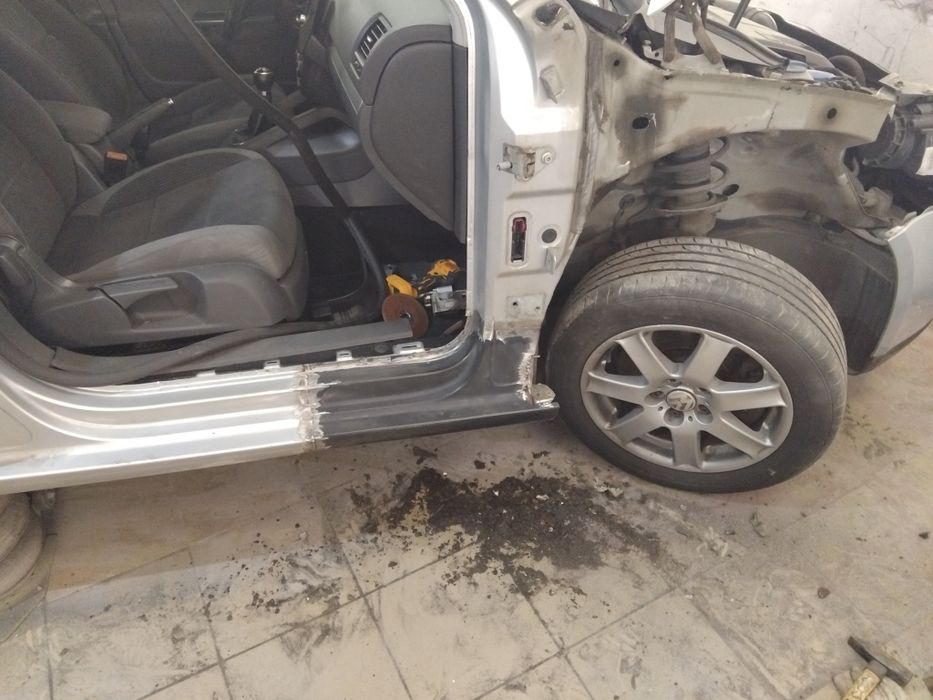 Naprawy blacharsko lakiernicze pranie tapicerki polerowanie lamp