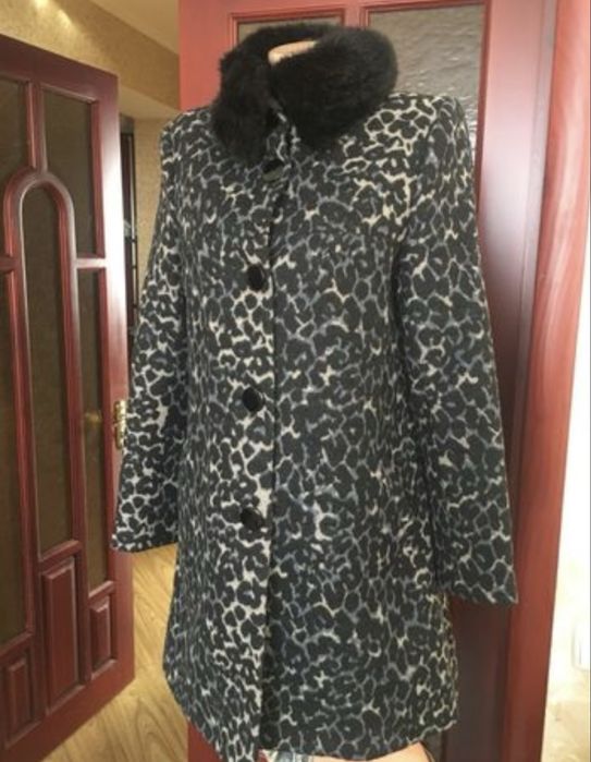 Пальто 44/46 розмір