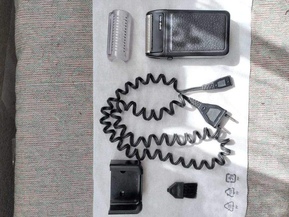 Электробритва ЭРА 100