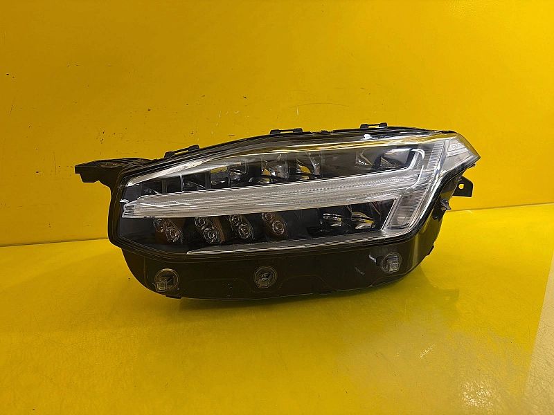 Lampa Lewa Przednia Volvo XC90 Led