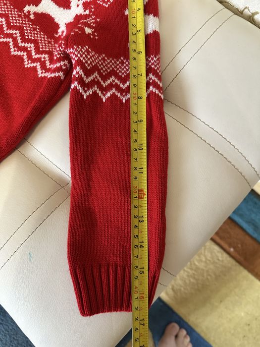 Новорічний светир LC Waikiki