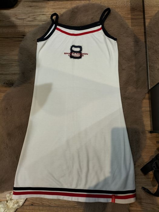 Sukienki. Sportowe. Rozm S/ Xs