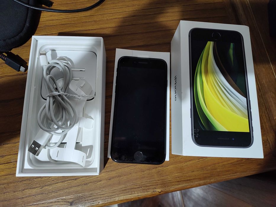 Telemovel iphone SE (2020)