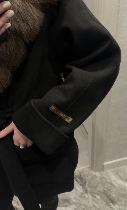 Пальто с натуральным мехом(куртка,шуба)