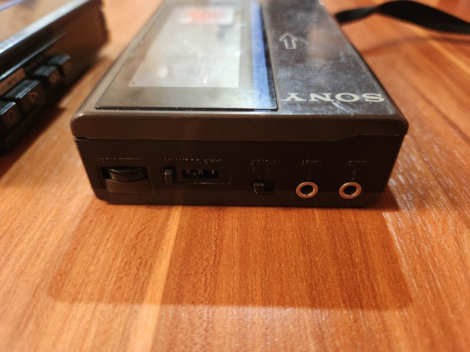 Sony tcm-2 касетний плеєр диктофон
