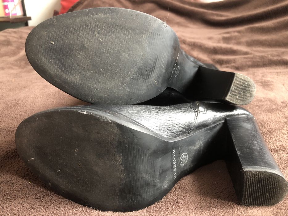 Czarne Skórzane kozaki Reserved 39 5,5 stan bardzo dobry słupek 10,5